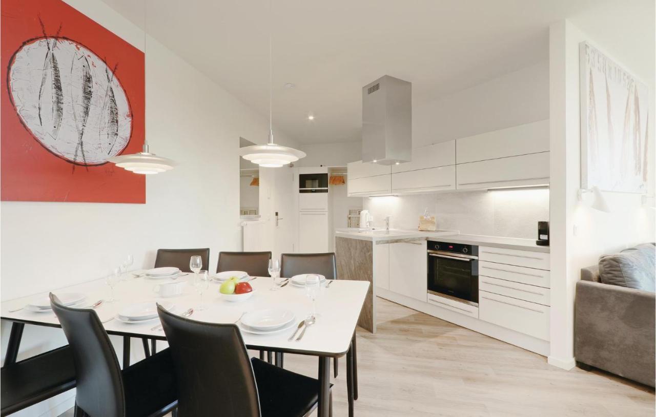 Cozy Apartment In Luebeck Travemuende With Sauna Екстер'єр фото