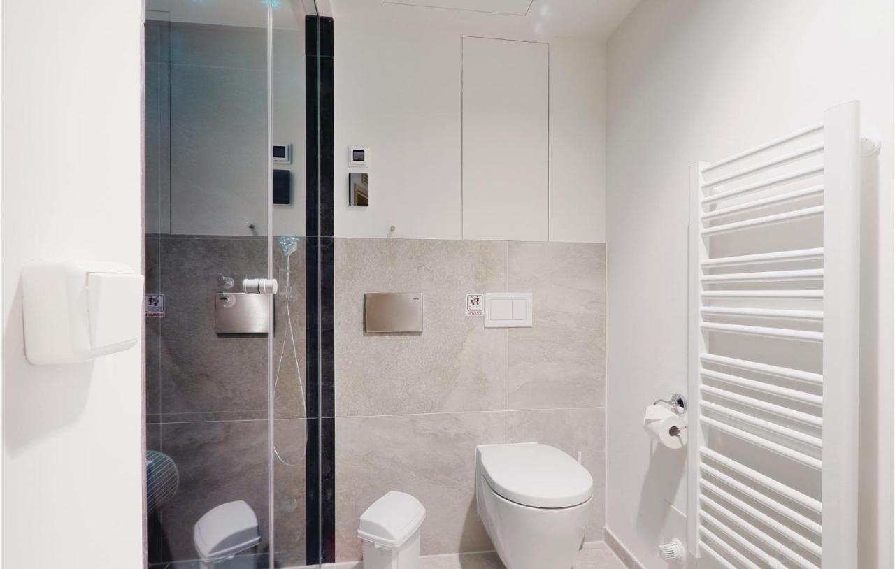Cozy Apartment In Luebeck Travemuende With Sauna Екстер'єр фото