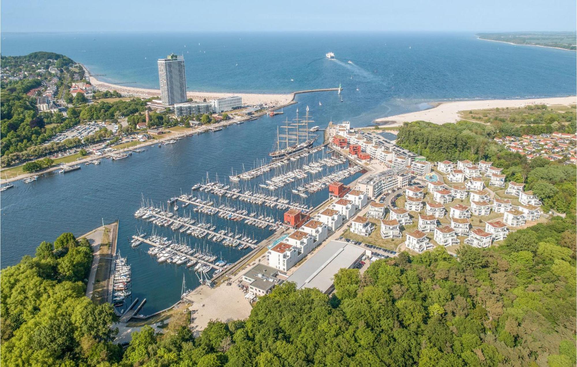 Cozy Apartment In Luebeck Travemuende With Sauna Екстер'єр фото